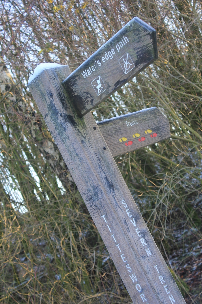 Sign posts at Tittesworth