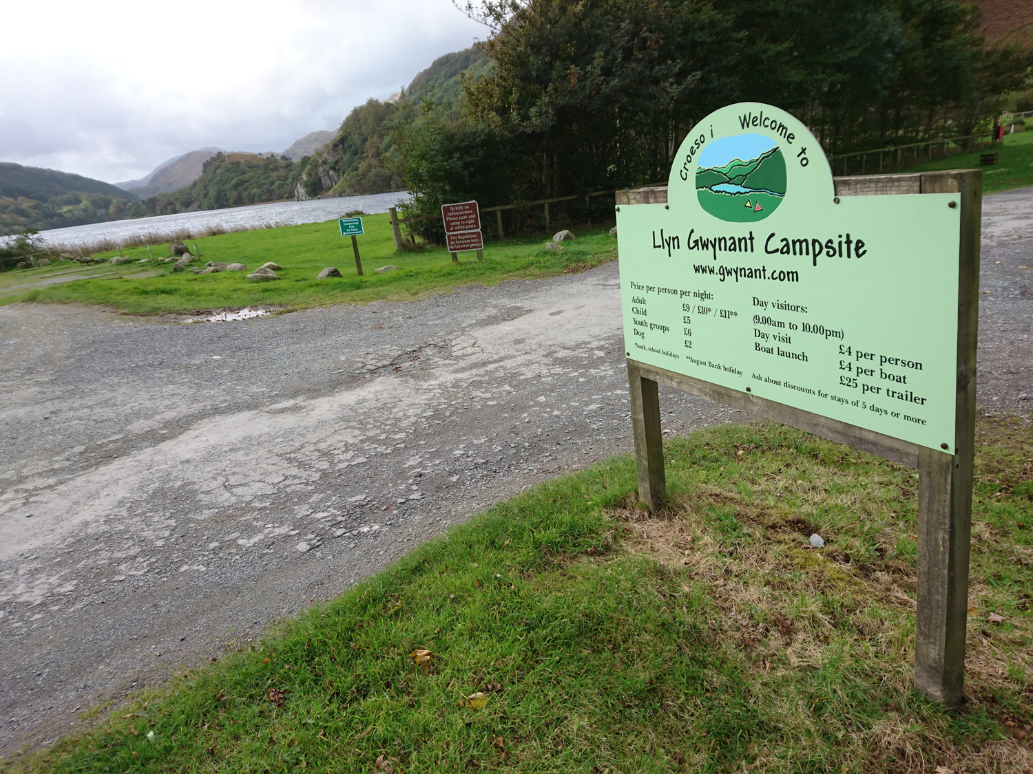 Llyn Gwanant Campsite in Snowdonia