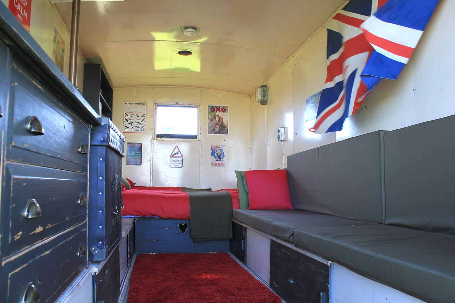 Couples at War - Quirky accommdation at Thorpe Glamping