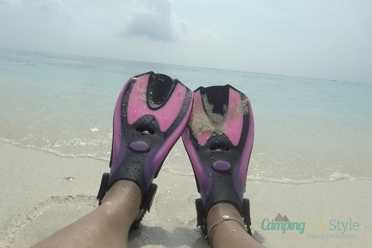 Two Bare Feet Adult Fins