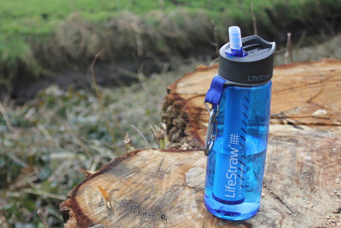 https://www.campingwithstyle.co.uk/wp-content/uploads/2015/09/lifestraw-go-filter-03.jpg