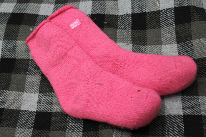 heat-holder-socks