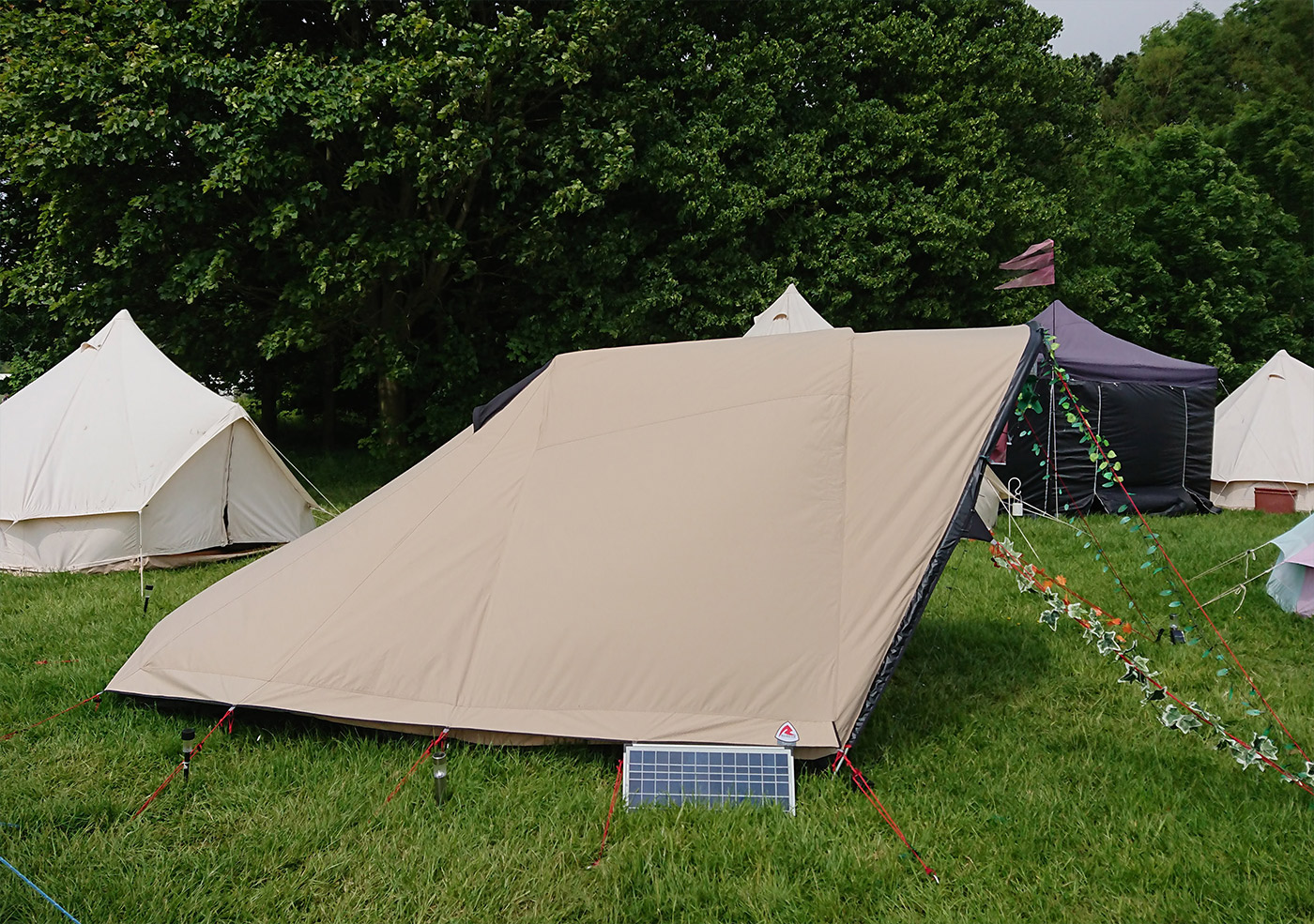 Side view of Robens Outback Trapper Tent 2018