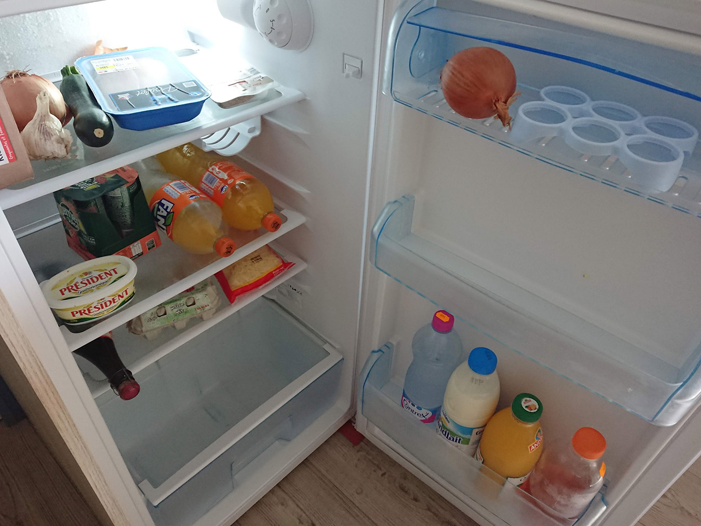  full-size fridge