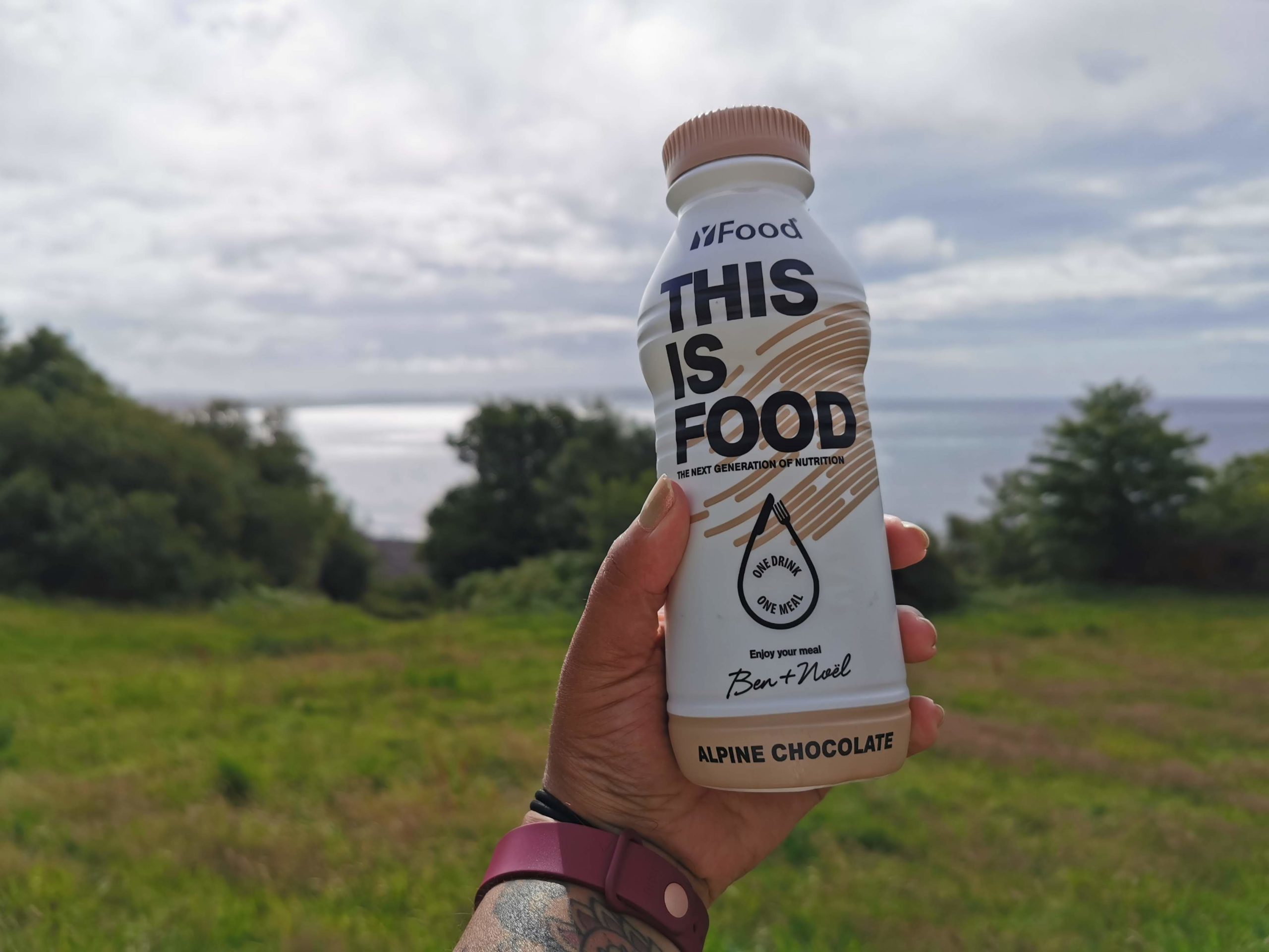 YFood This Is Food Review - Meal Drinks That Banish Hunger On The Go