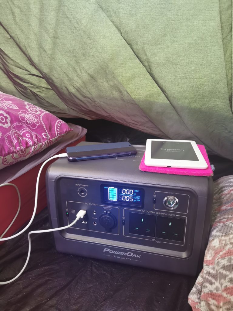 Bluetti Poweroak Eb70 power station review