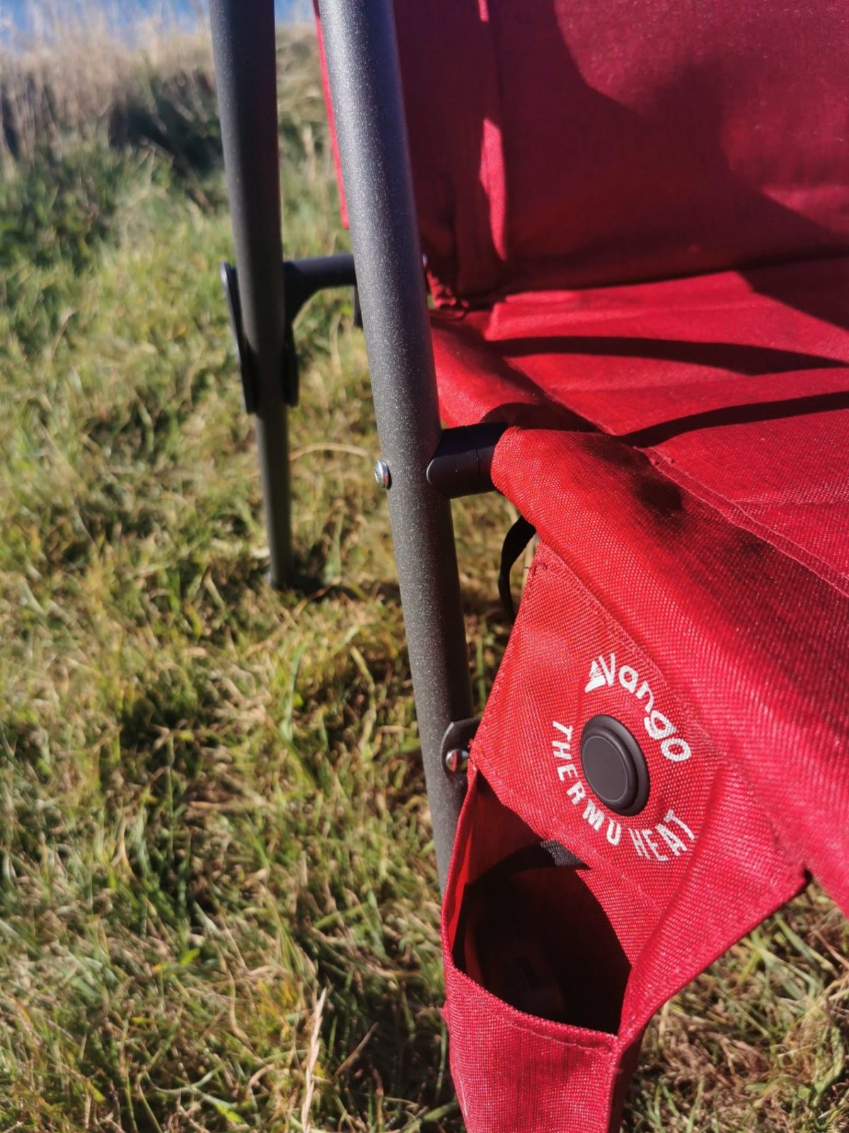gear-vango-radiate-grande-dlx-heated-camp-chair-review