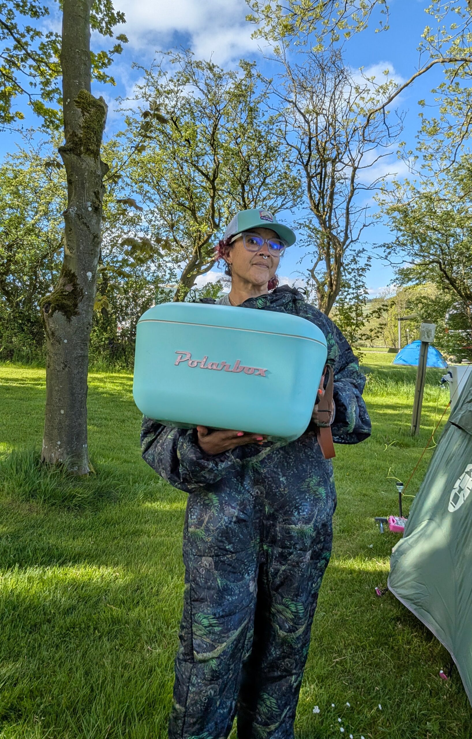 Shell Robshaw-Bryan camping expert holding the Polarbox retro ice box